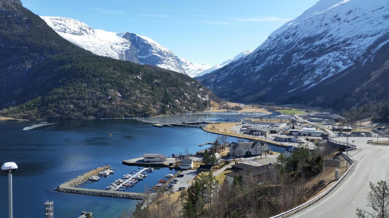 Hellesylt Hostel And Motel Exterior photo